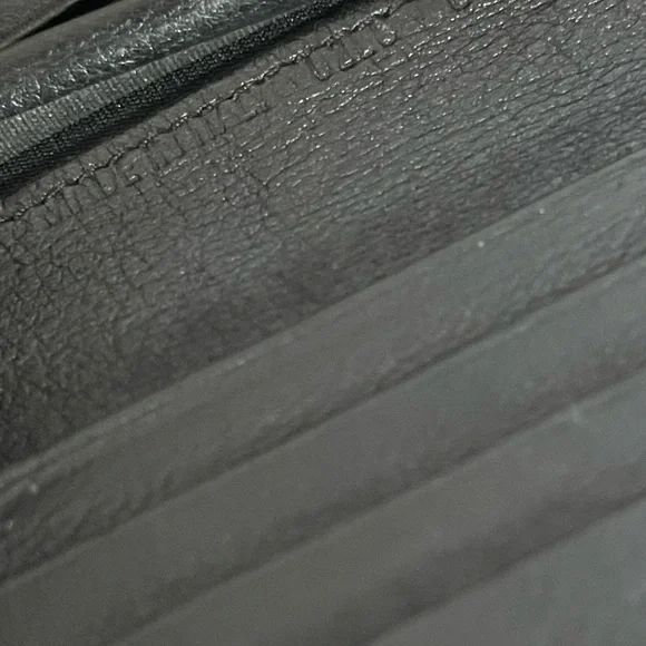 Dior Montaigne Wallet.